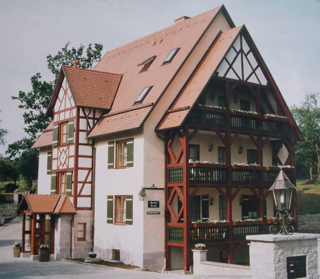 Hotel Goldener Hirsch à Burgthann Extérieur photo